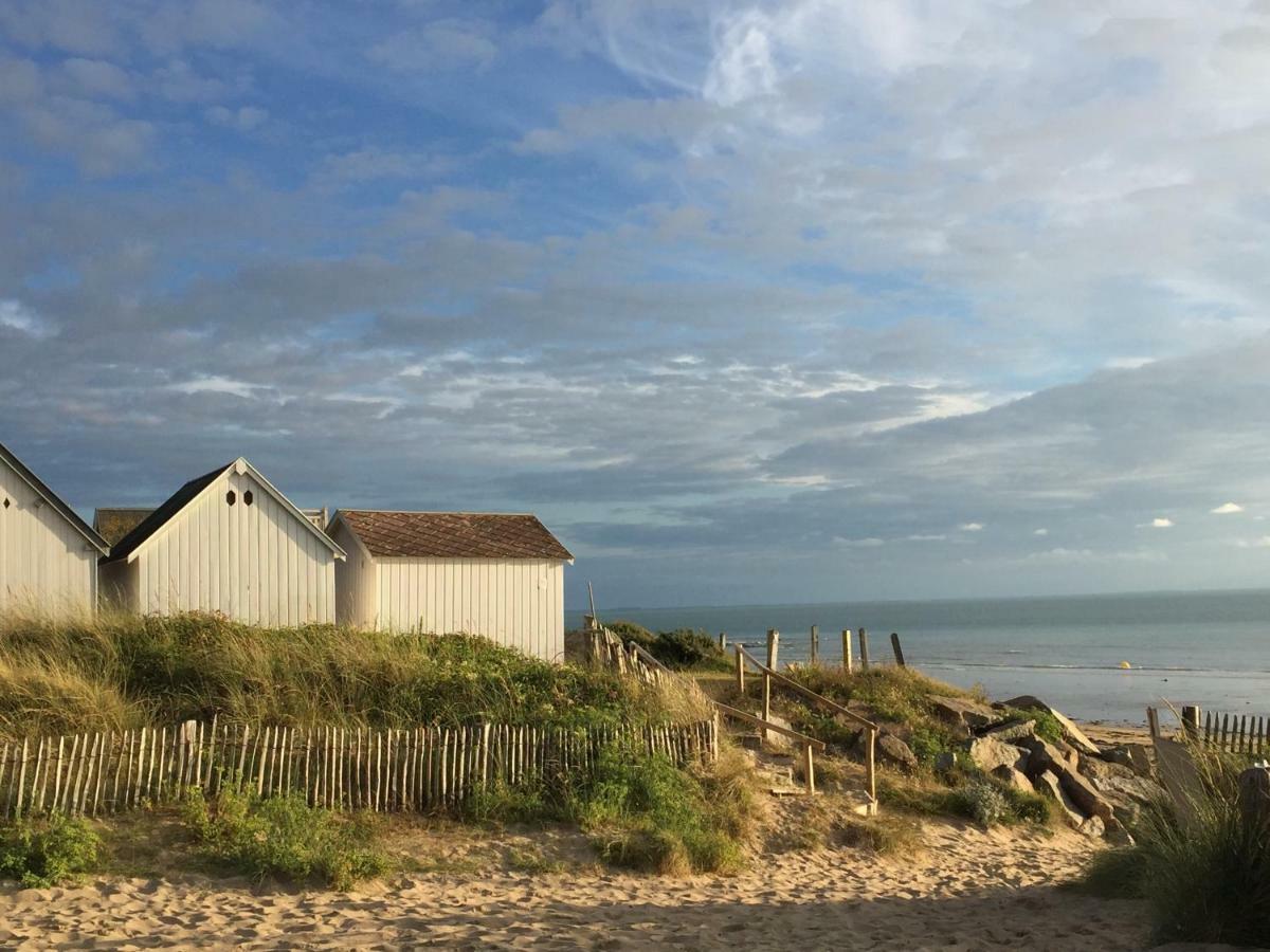 Le Cottage De La Baie Carolles Exterior foto